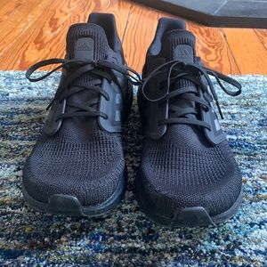 MENS ADIDAS ULTRABOOSTS- All Black